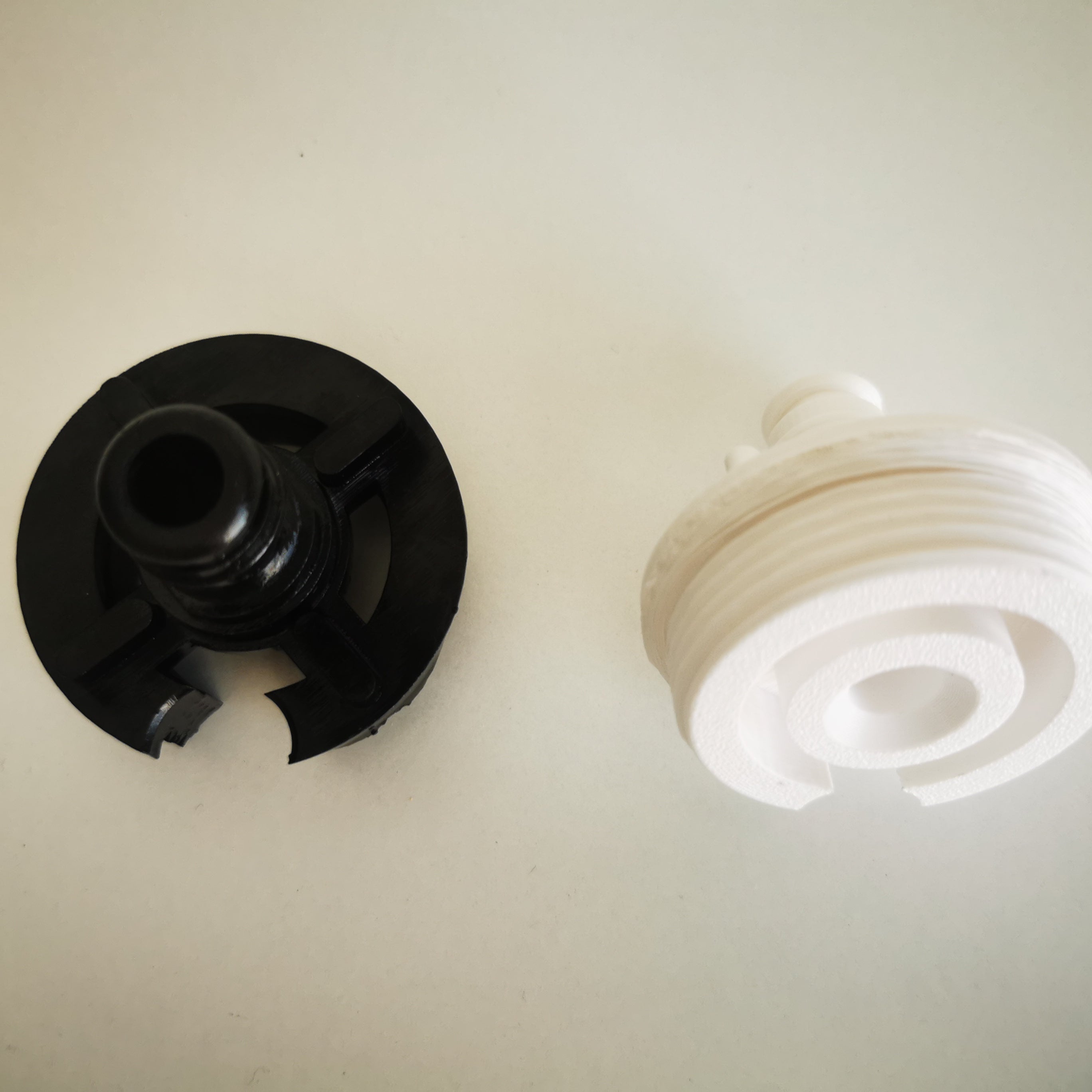 Bouchon de Nable "EAU" : Remplissage facile et durable - Le Nettoyeur Bateau